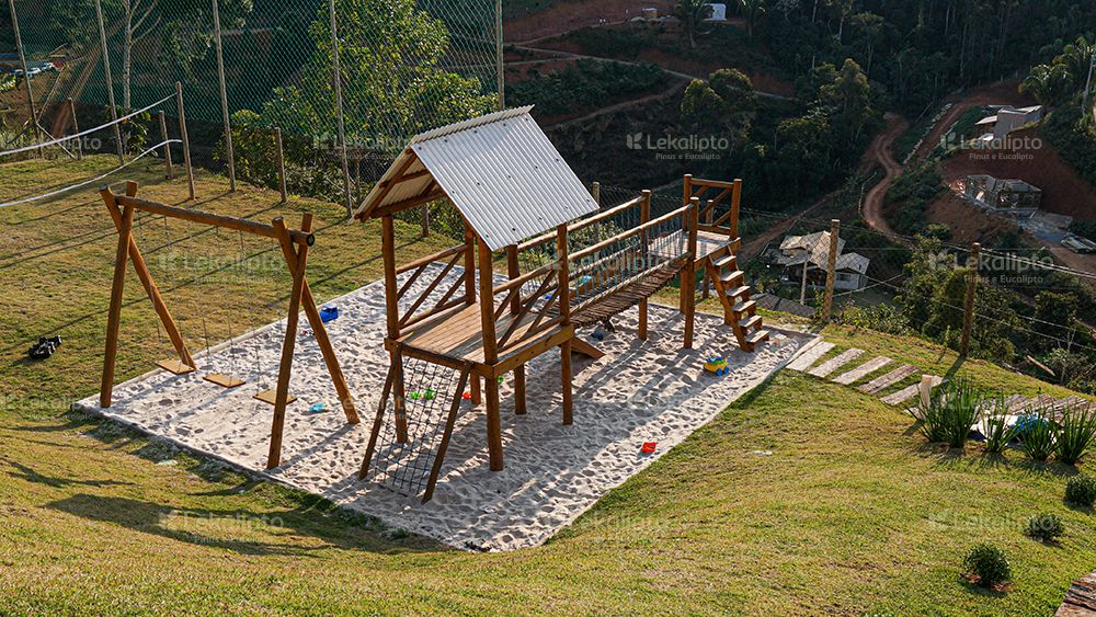 Playground de Madeira Modelo 05